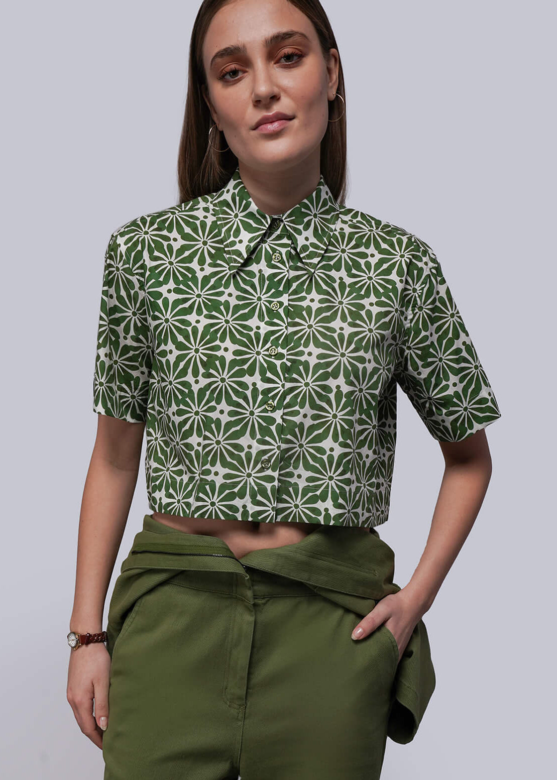 The Essential Cropped Button Up – Wildfang