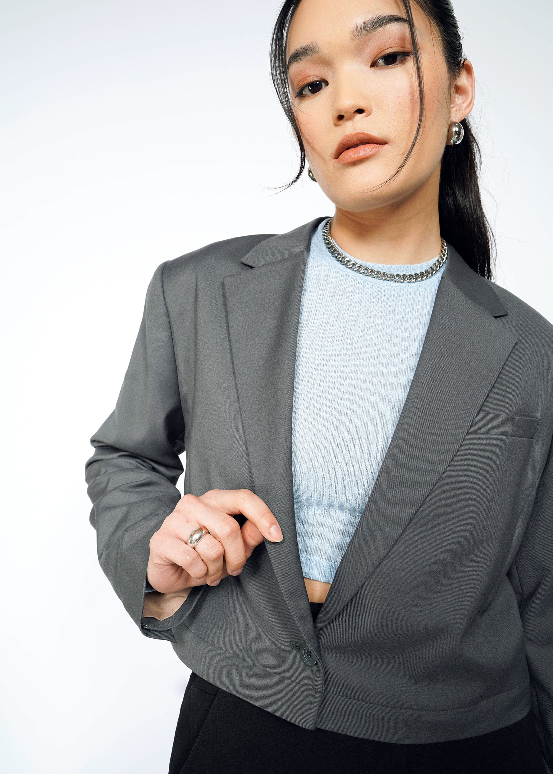 S=The Empower Cropped Convertible Blazer in Charcoal/Blueberry