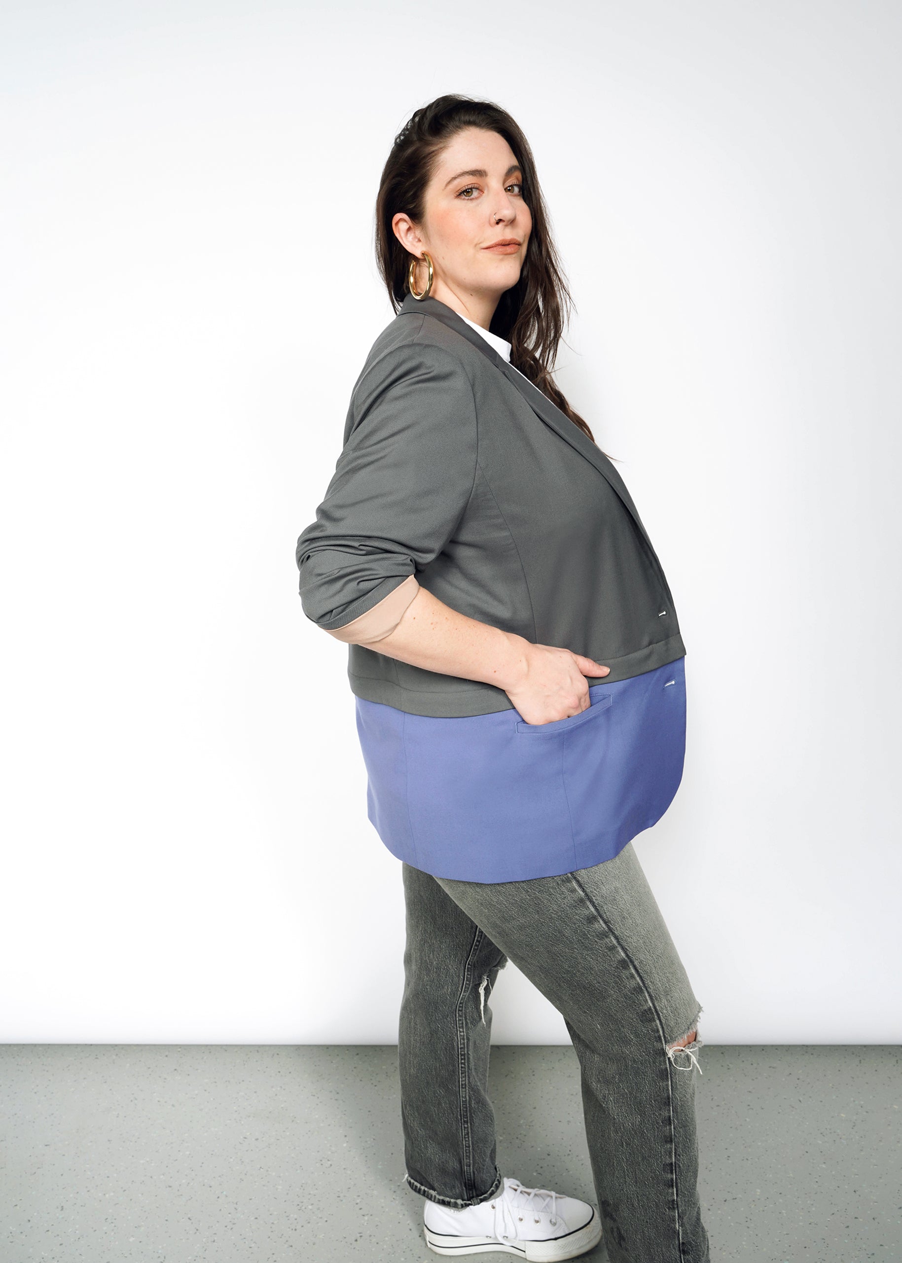 1X=The Empower Cropped Convertible Blazer in Charcoal/Blueberry