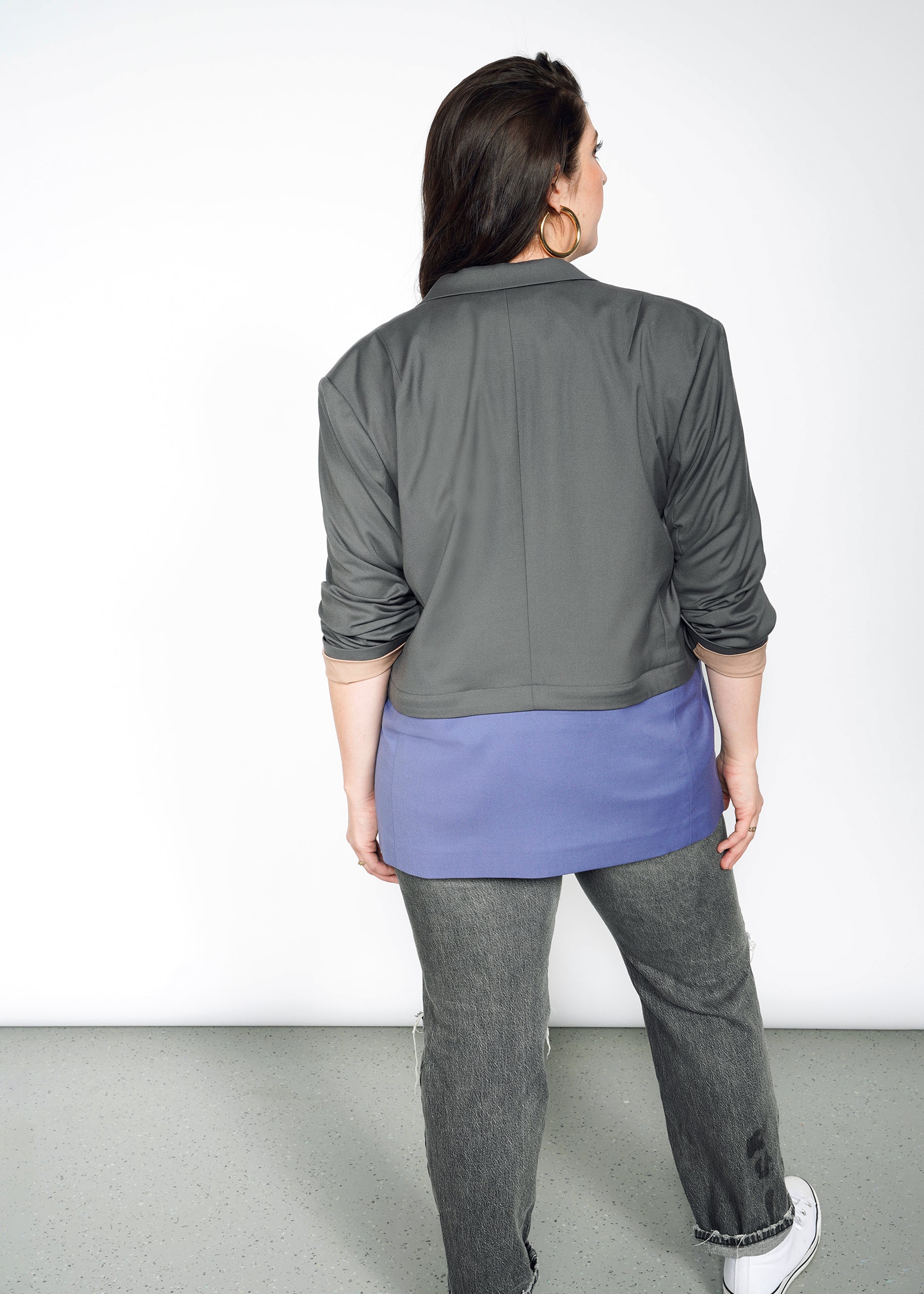 1X=The Empower Cropped Convertible Blazer in Charcoal/Blueberry