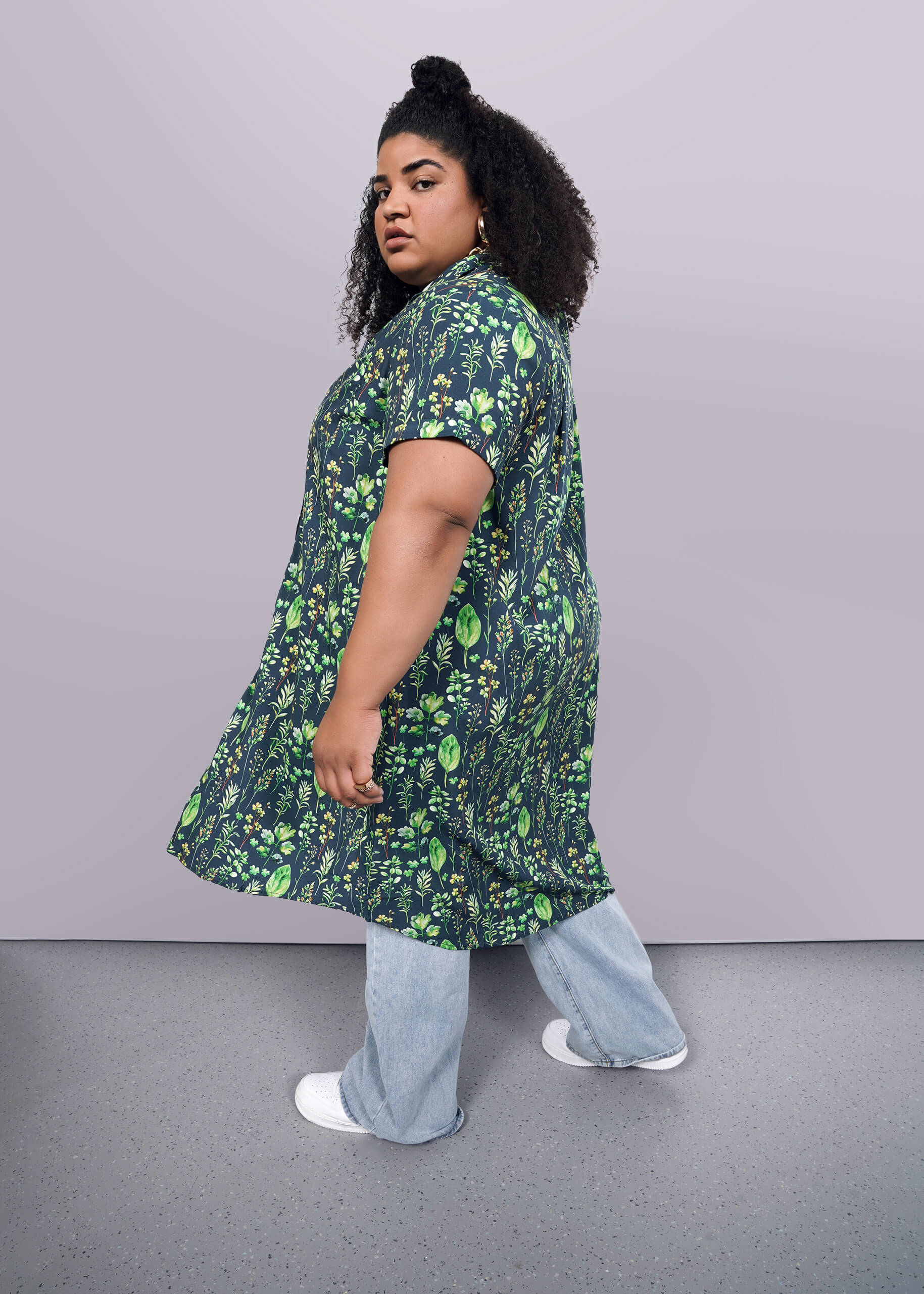 1X=Model wearing The Empower Shirt Dress in Leaf Navy