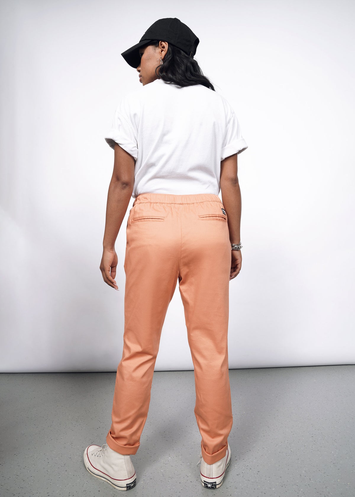 Model wearing The Essential Drawstring Pant in Pecan