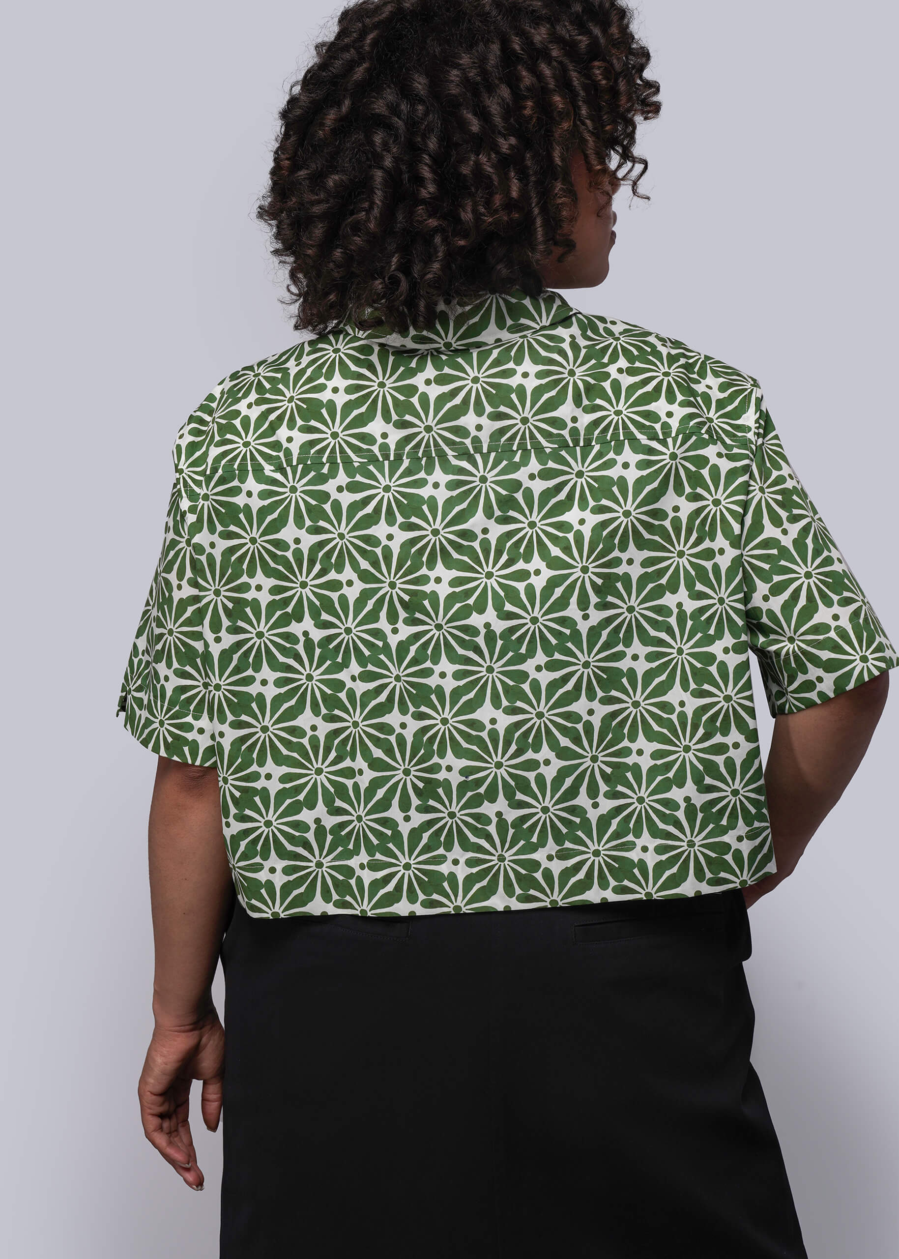 The Essential Cropped Button Up – Wildfang