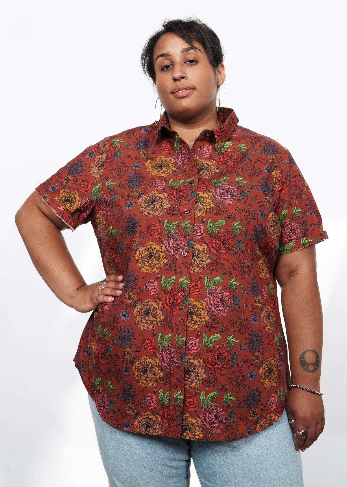 Model wearing The Essential Button Up in Blooms Cinnamon