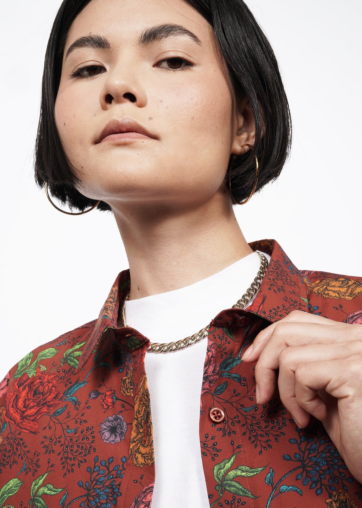 Model wearing The Essential Button Up in Blooms Cinnamon