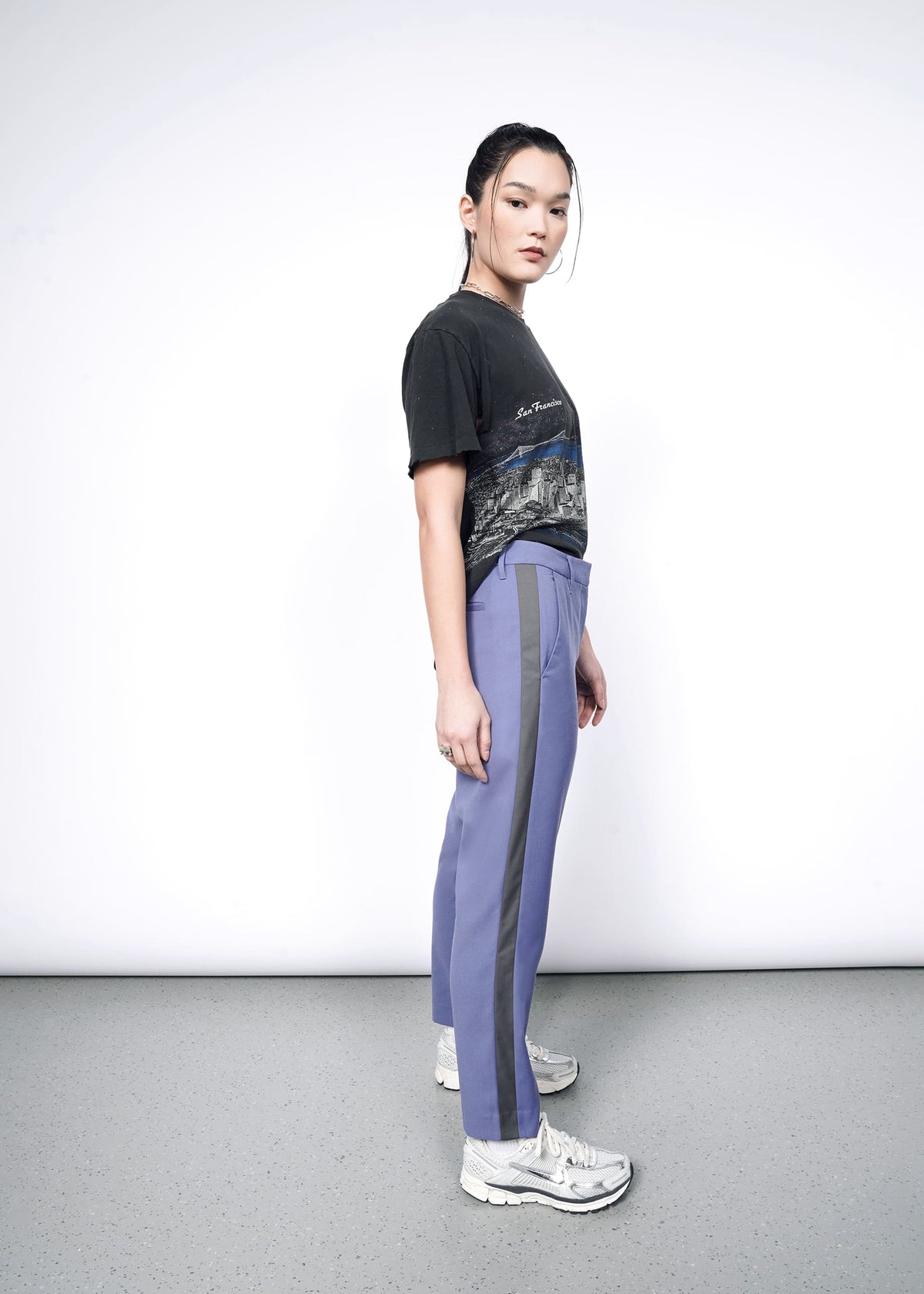 The Empower Colorblock Slim Crop Pant in Blueberry / Charcoal