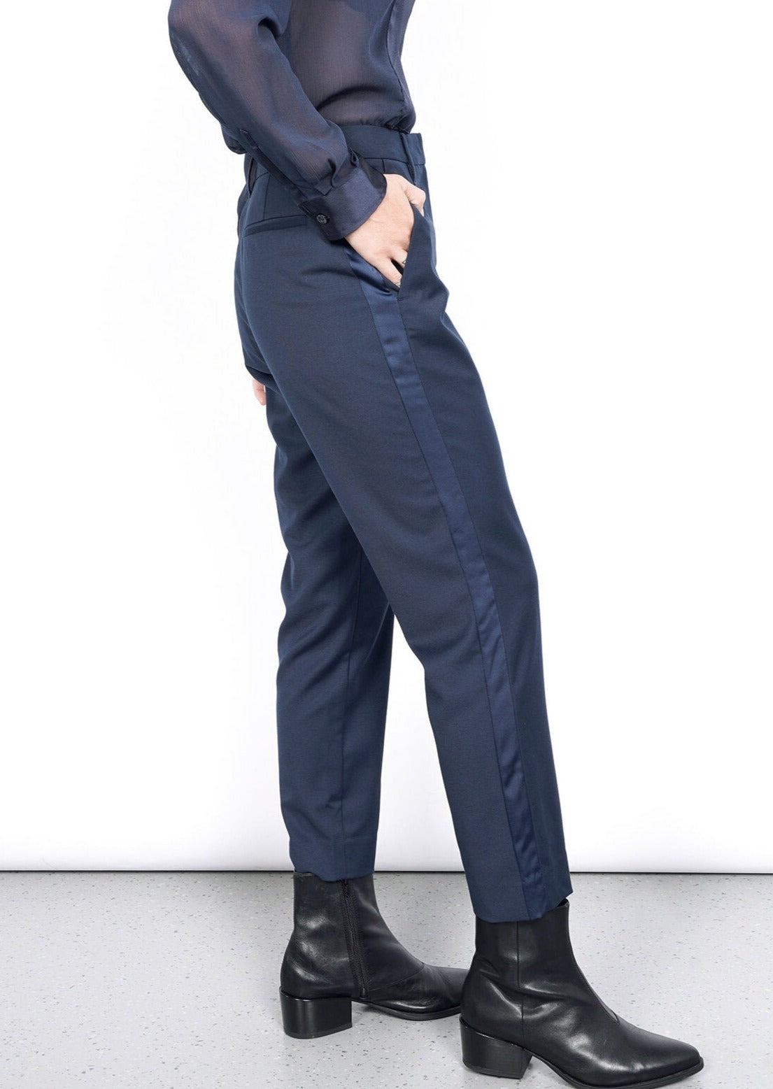 The Empower Colorblock Slim Crop Pant in Navy