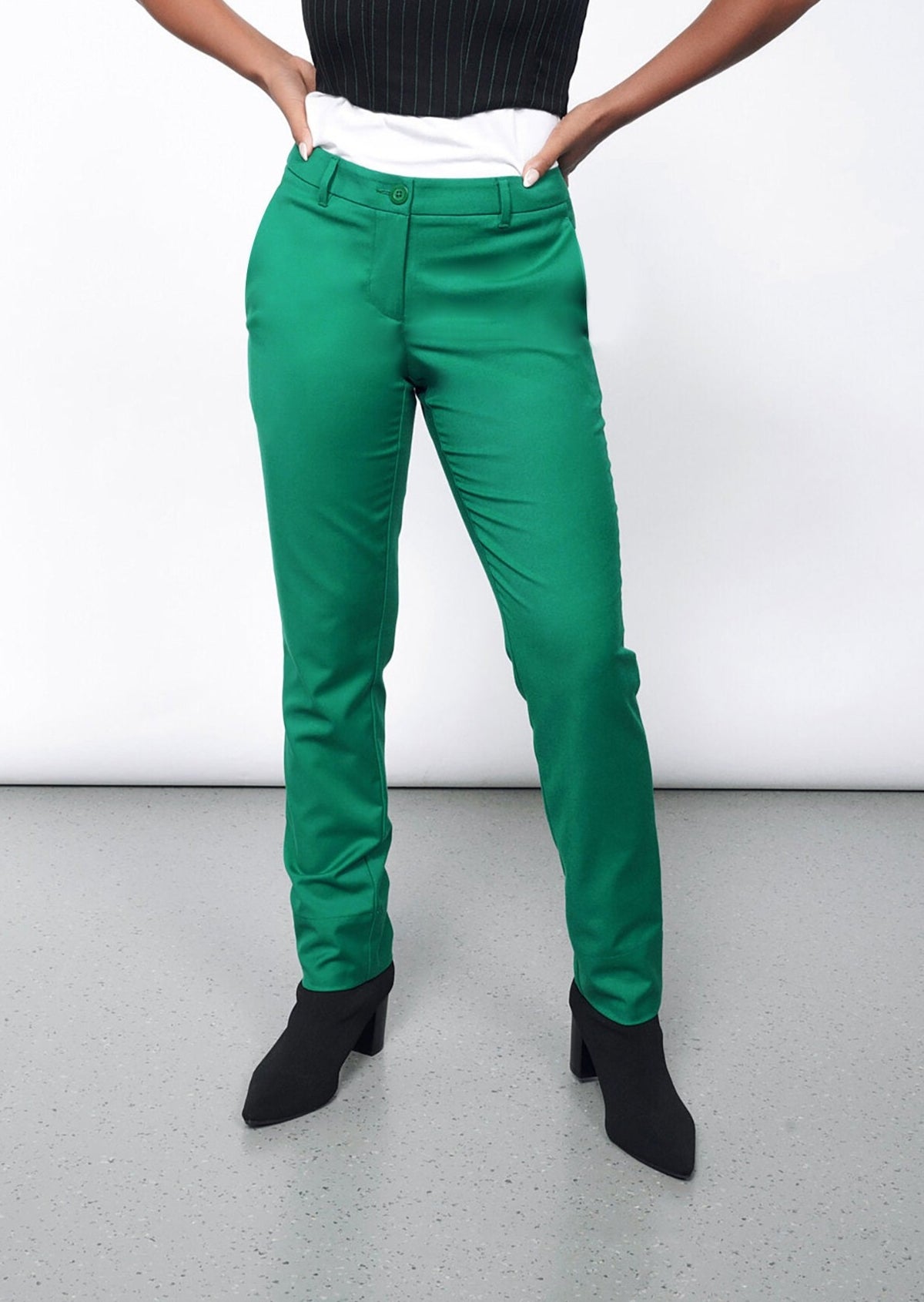 The Empower Trouser in Emerald