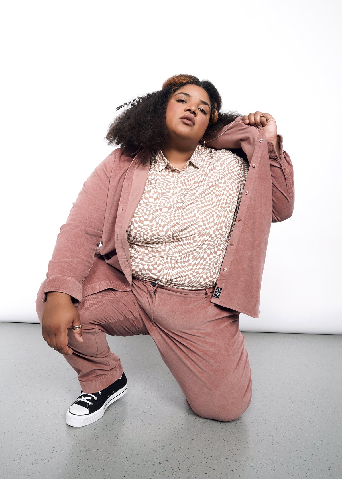 The Essential Corduroy Long Sleeve Button Up in Rose Brown