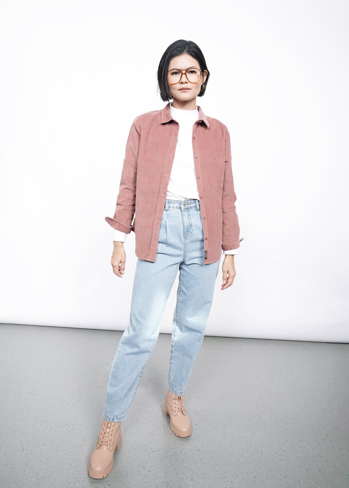 The Essential Corduroy Long Sleeve Button Up in Rose Brown