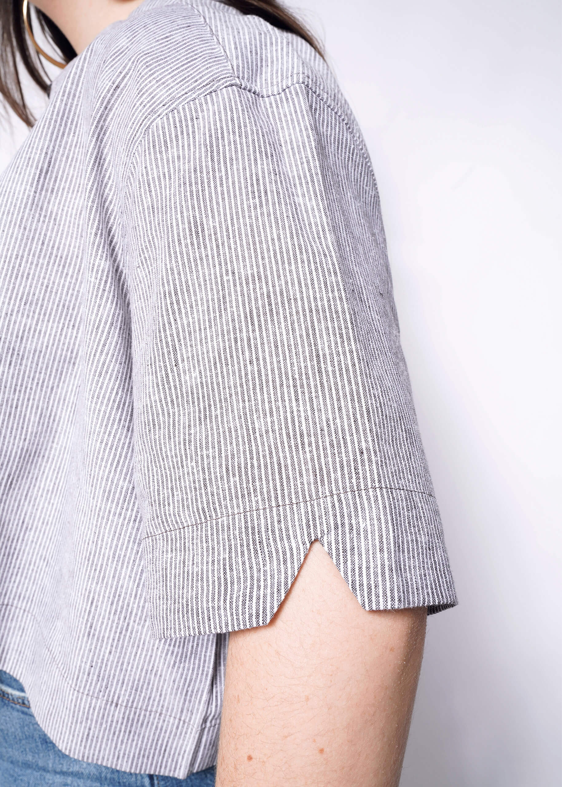 The Essential Linen Cropped Button Up