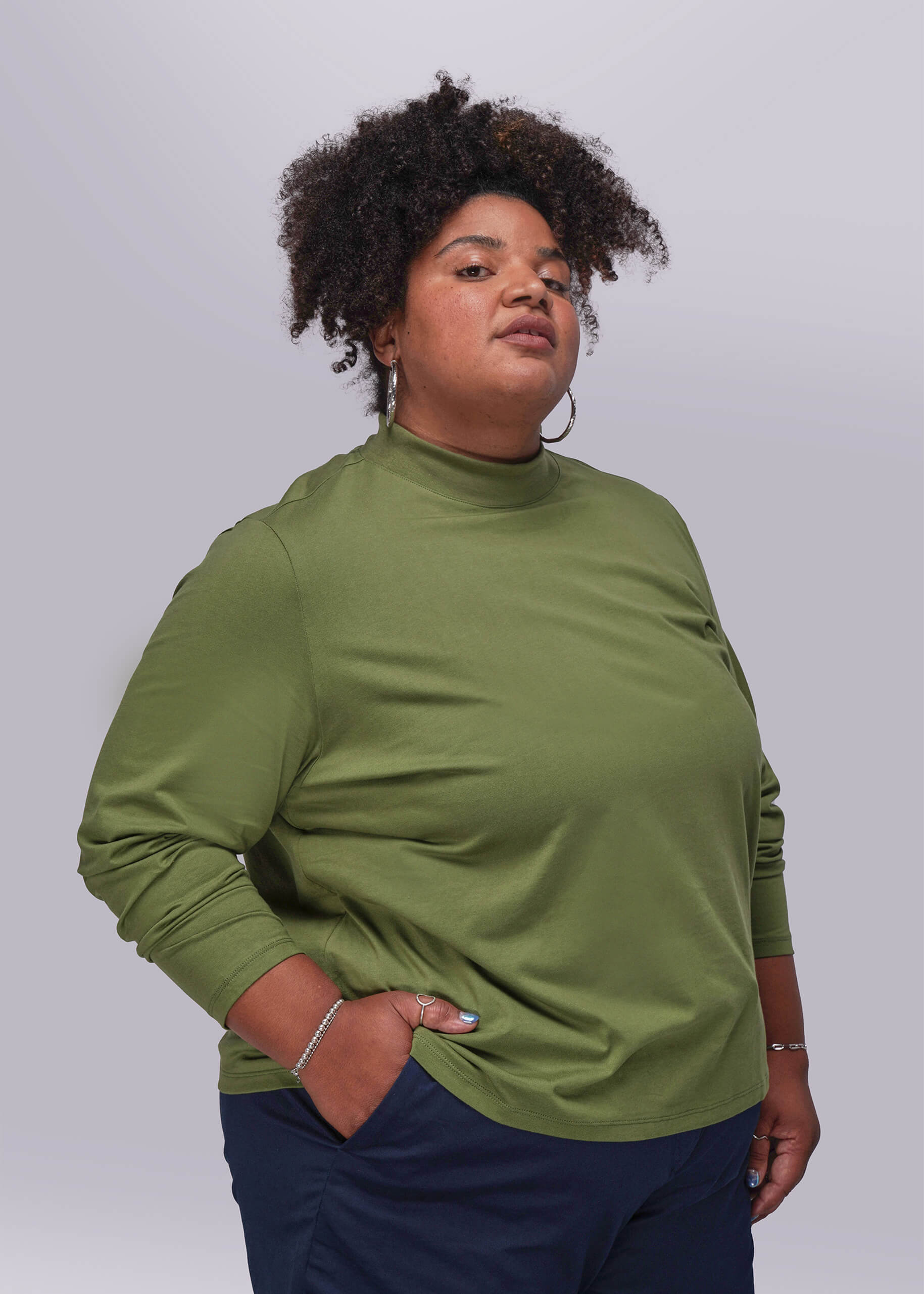 THE EVERYDAY LONG SLEEVE MOCK NECK TEE
