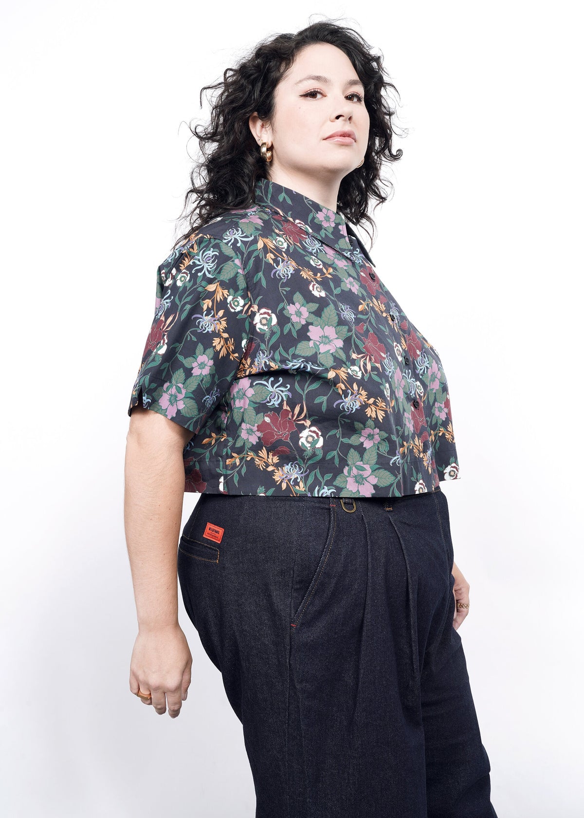 The Essential Cropped Button Up in Wildflower Navy