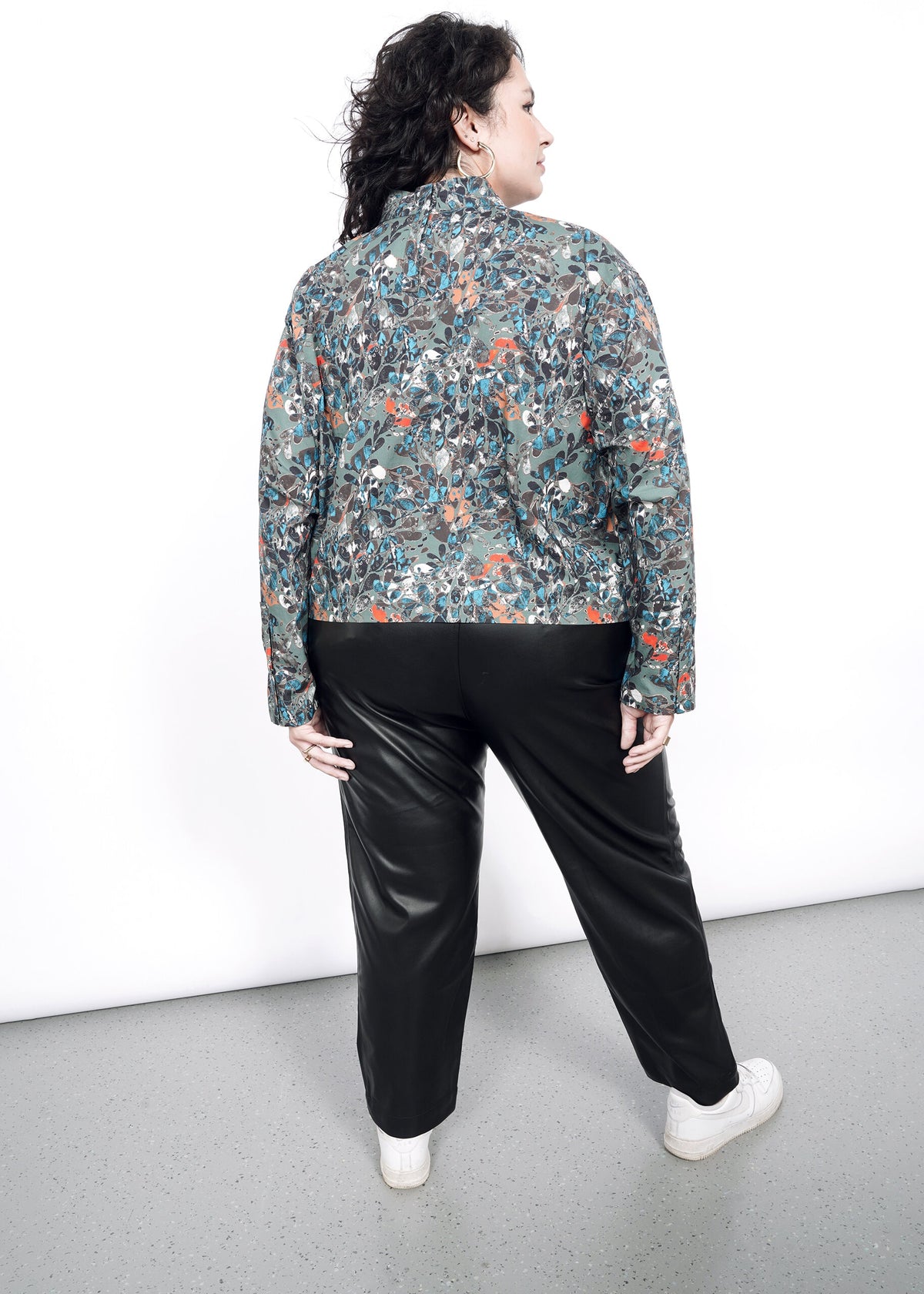 The Essential Long Sleeve Boxy Mock Neck Top in Abstract Flora
