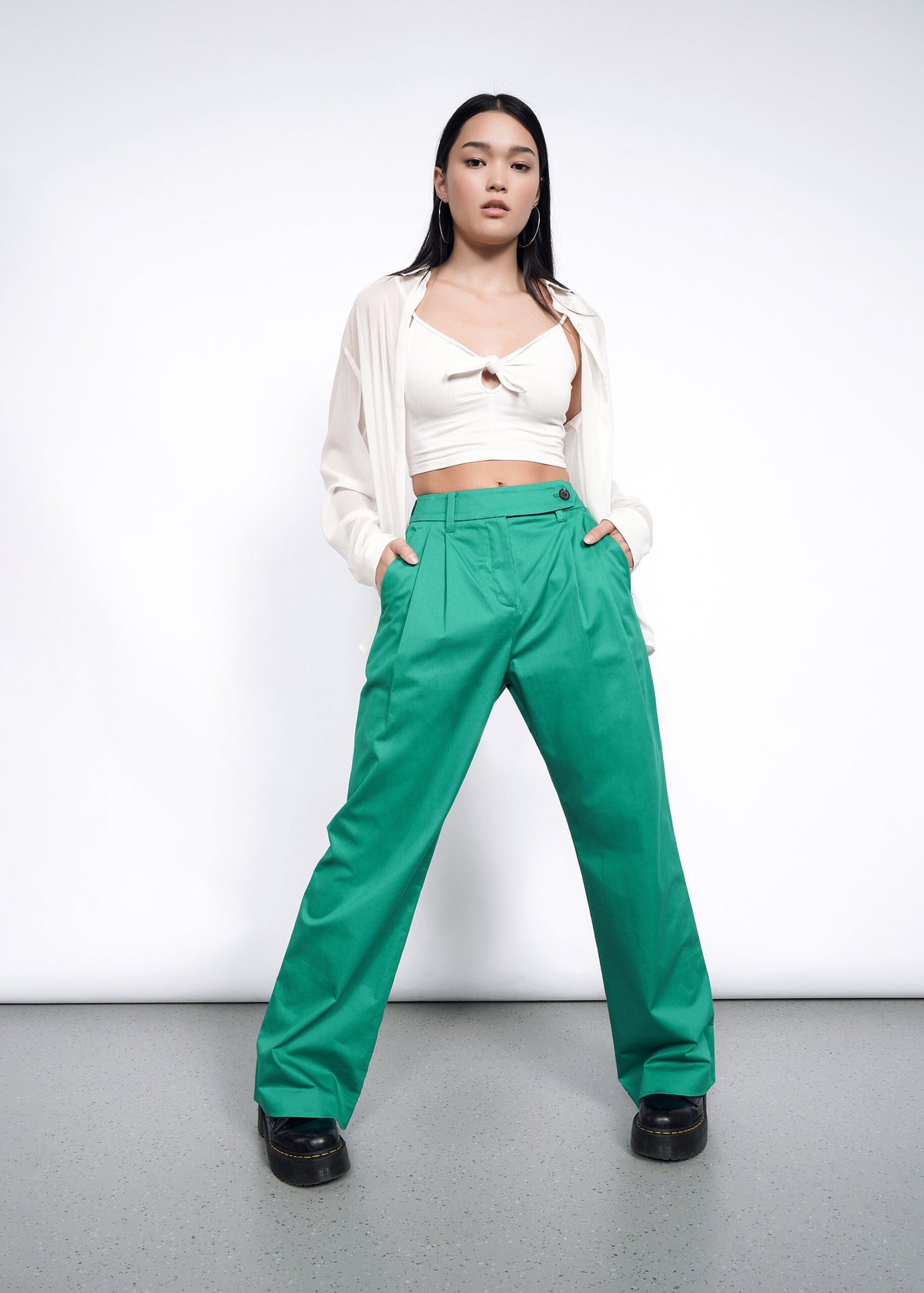 Model wearing The Essential Wide Leg Trouser in Emerald