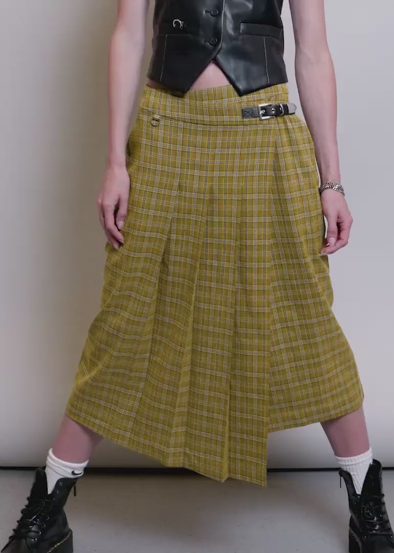 Video of two models wearing The Debbie Harry x Wildfang Wrap Skirt and showing the fit and features
