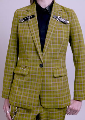 Video of two models wearing The Debbie Harry x Wildfang Blazer and showing the fit and features