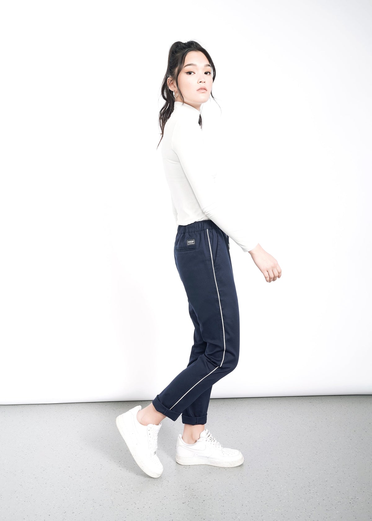 The Essential Piped Drawstring Pant