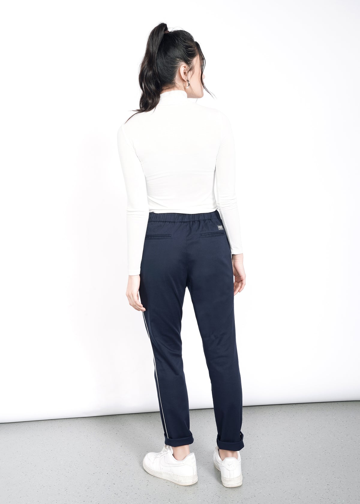 The Essential Piped Drawstring Pant