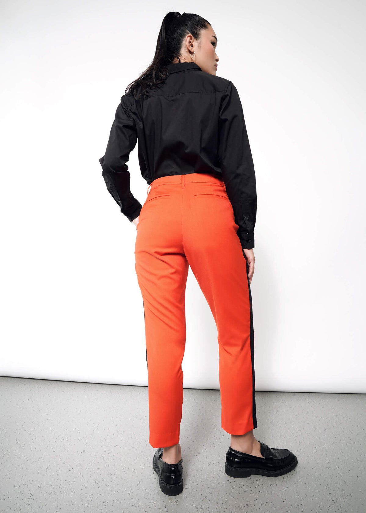 The Empower Colorblock Slim Crop Pant