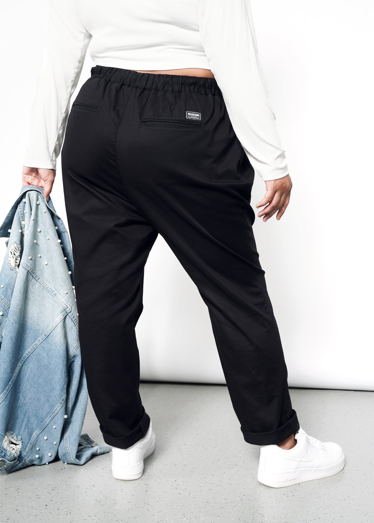 The Essential Drawstring Pant